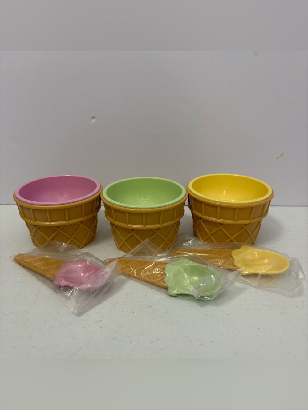 Vintage AVON Sweet Scoops - Ice Cream Cone Bowl Set- 3 Bowls & 3 Matching Spoons